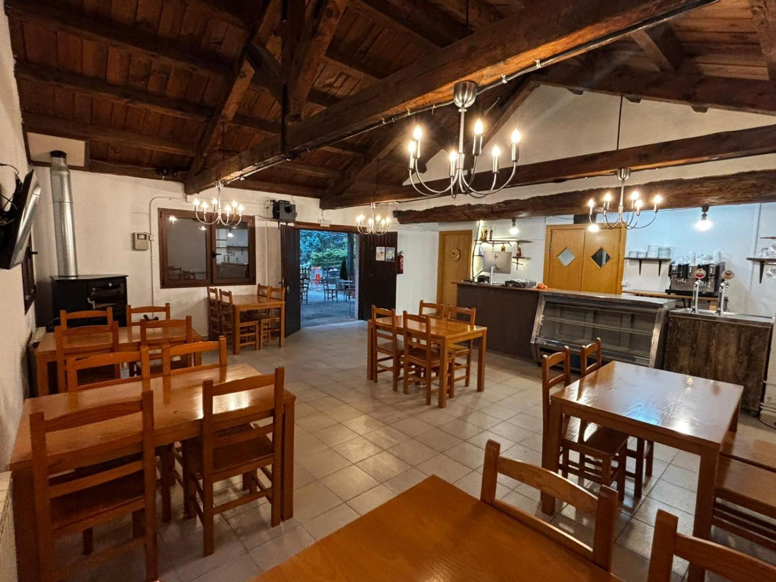 Albergue La Escuela De Лири Экстерьер фото